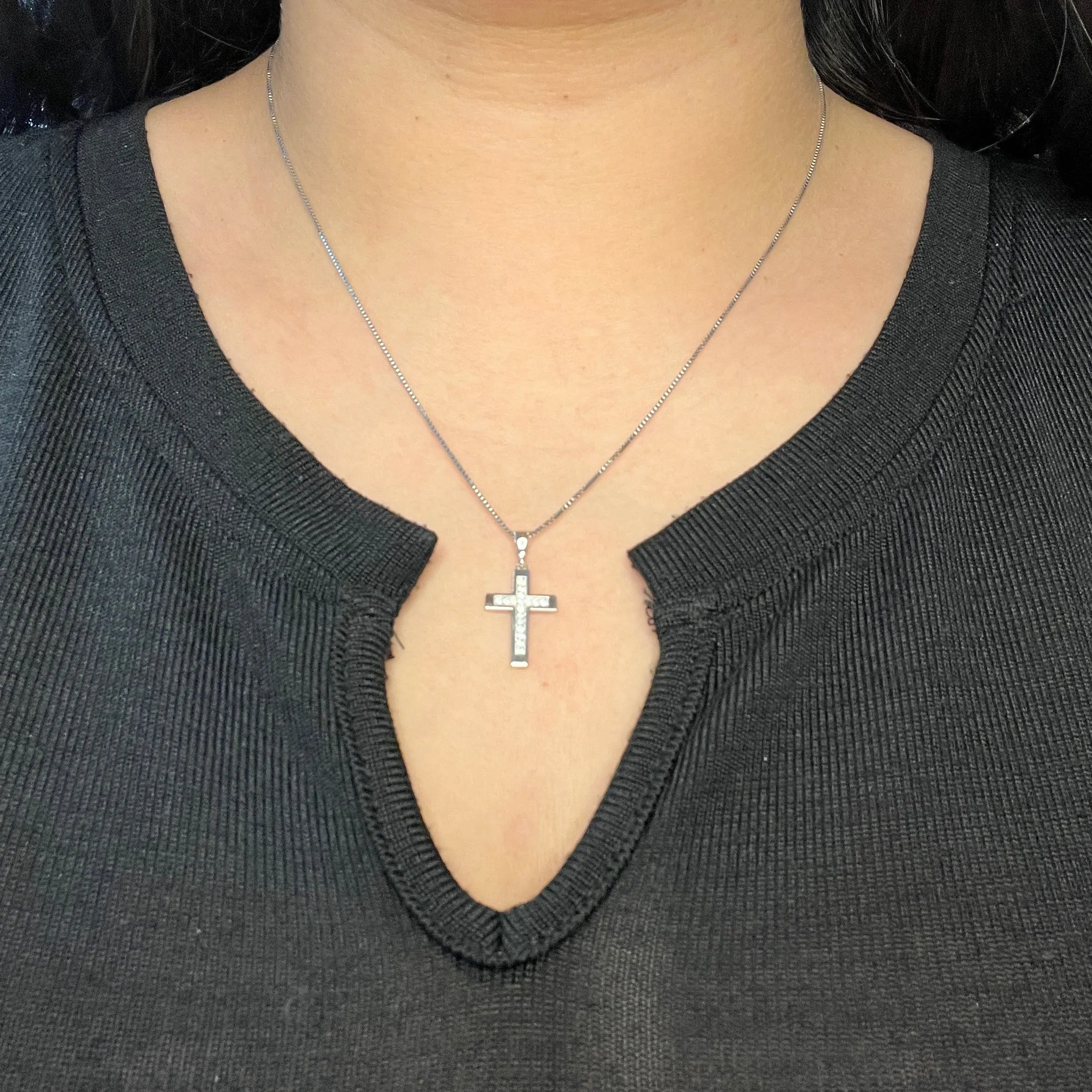 10K White Gold CZ Cross Pendant