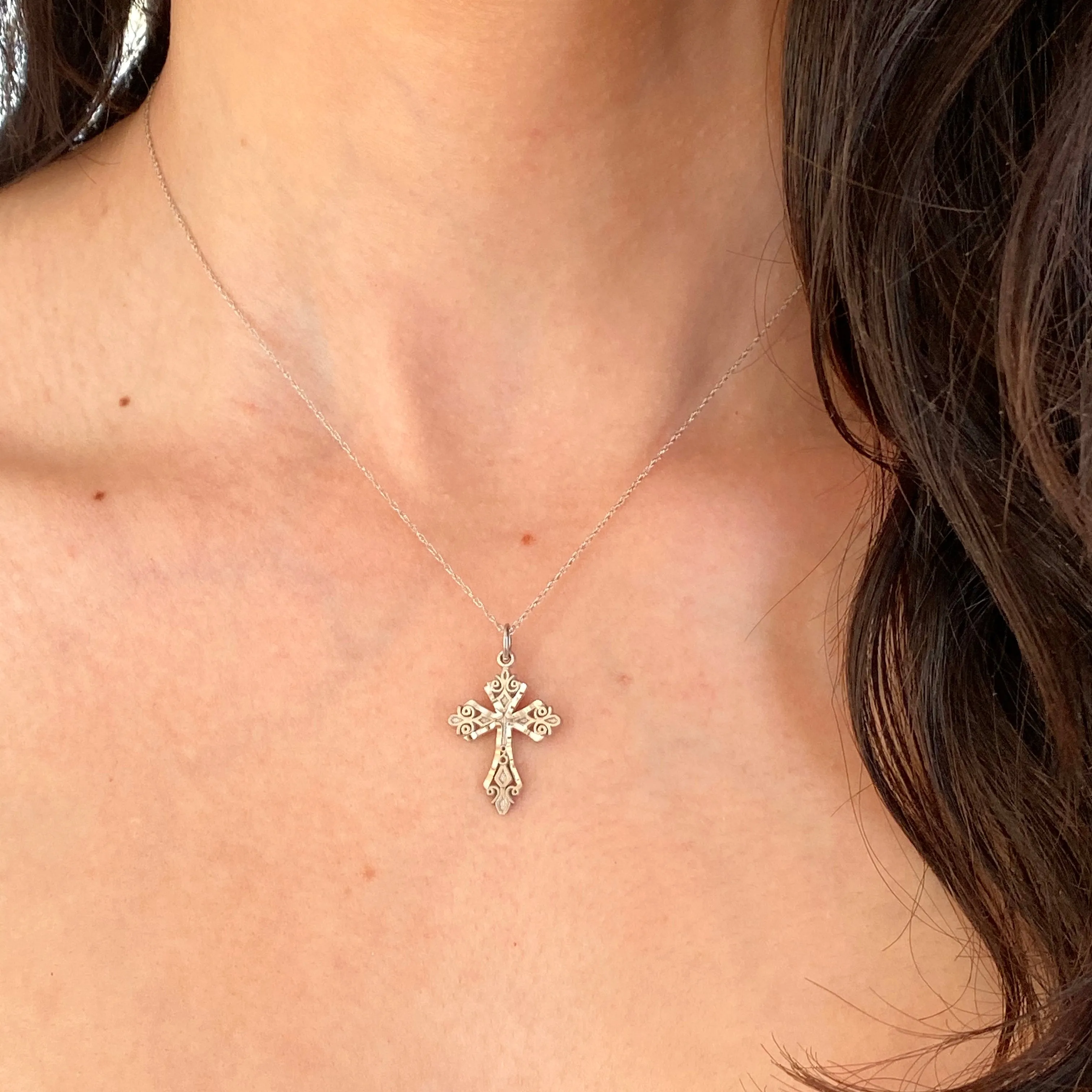 10KT White Gold Diamond-Cut Detailed Cross Pendant Necklace