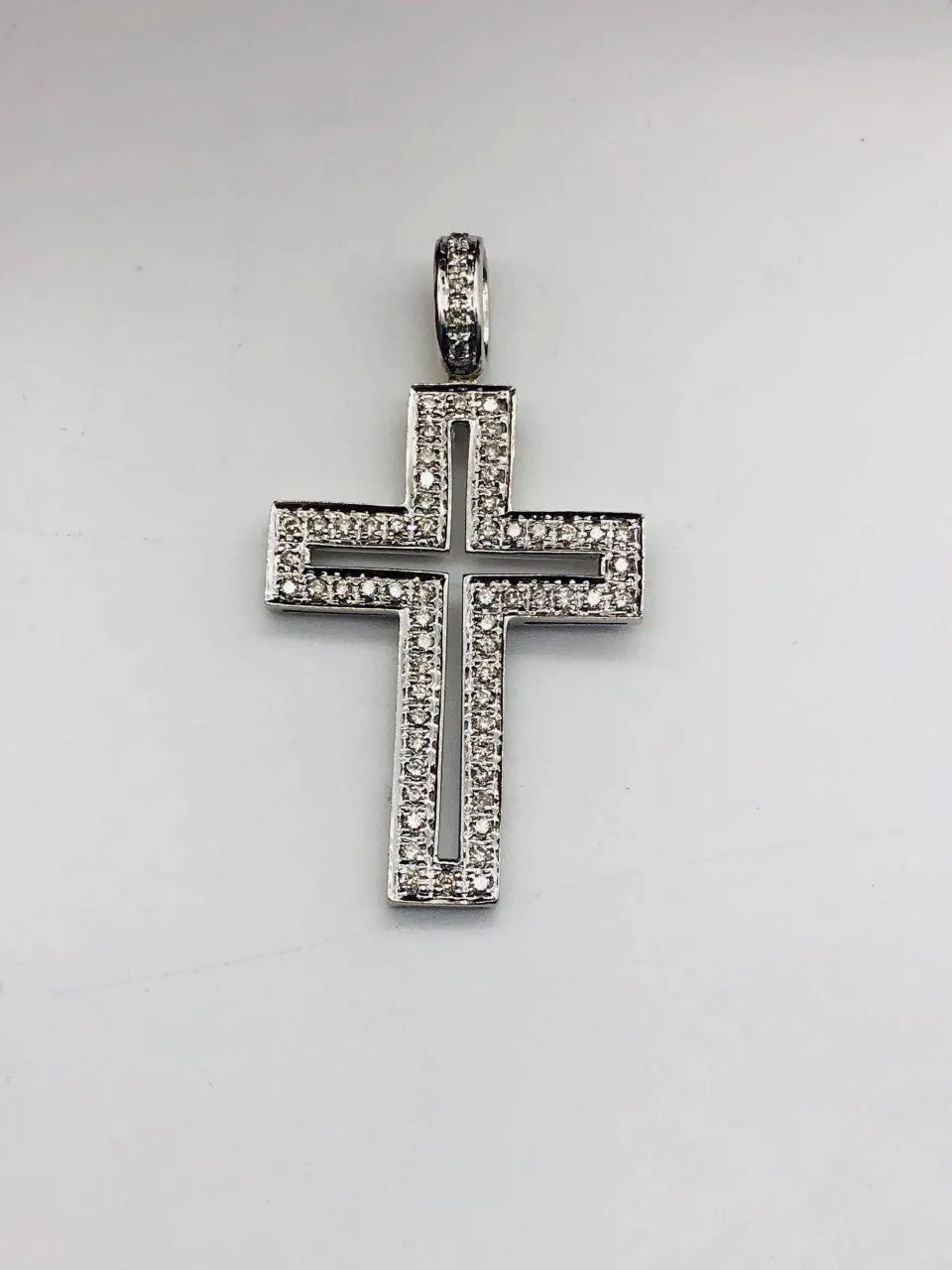 14K White Gold Diamond Pendant