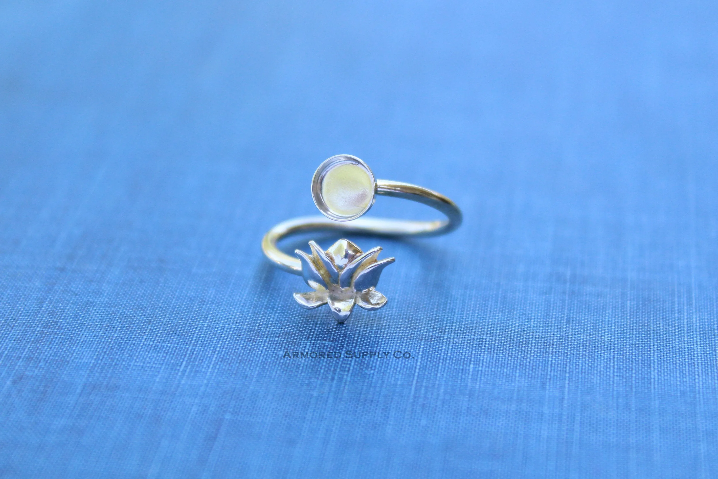 4mm Silver Lotus Flower Wrap Bypass Adjustable Bezel Ring blank