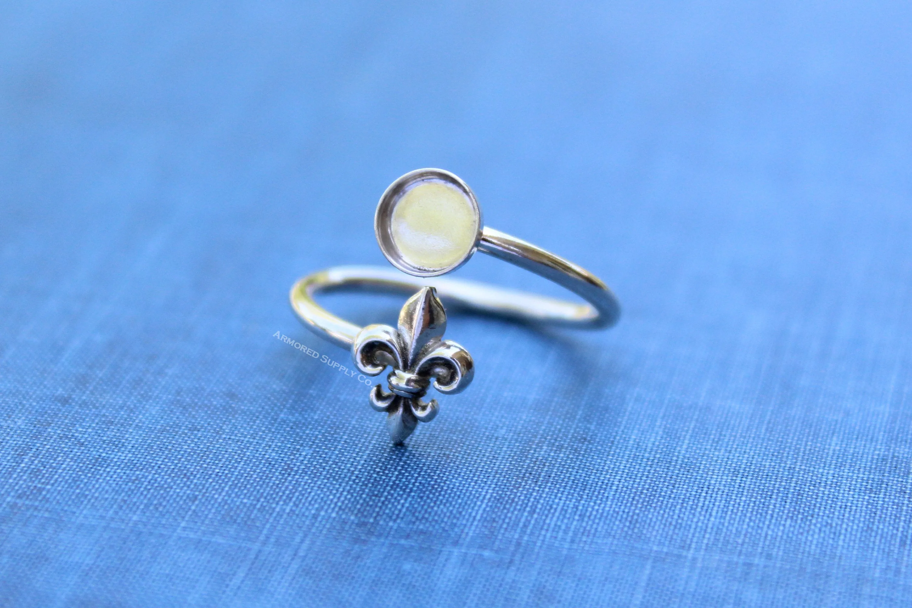 8mm Bezel Silver Fleur De Lis Wrap Bypass Adjustable Ring blank