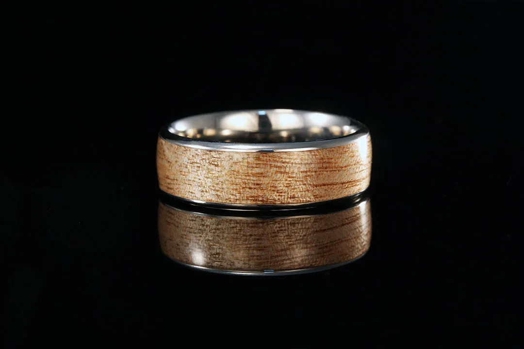 AVOCADO WOOD TITANIUM RING