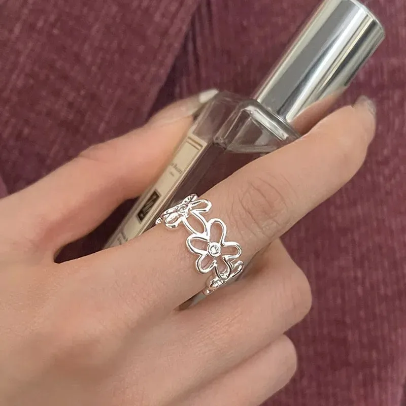 Big Flower Hollow Ring