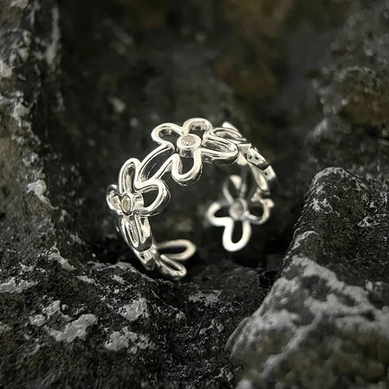 Big Flower Hollow Ring