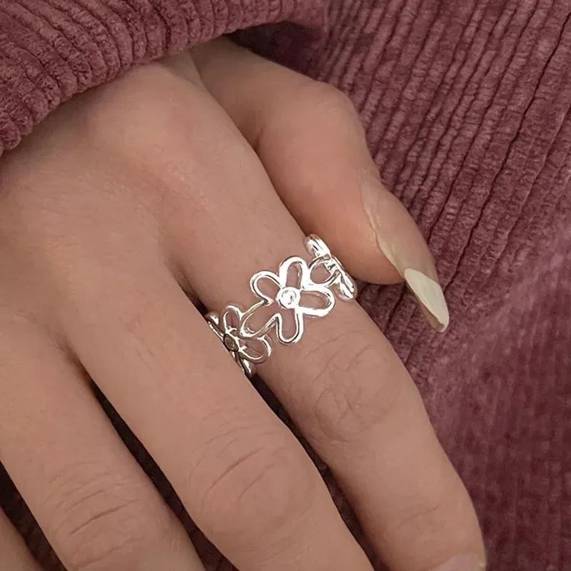 Big Flower Hollow Ring