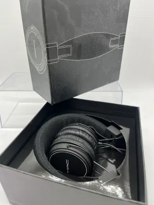 BNIB Mac Employee Headphones Limited Edition Collectors Rare￼