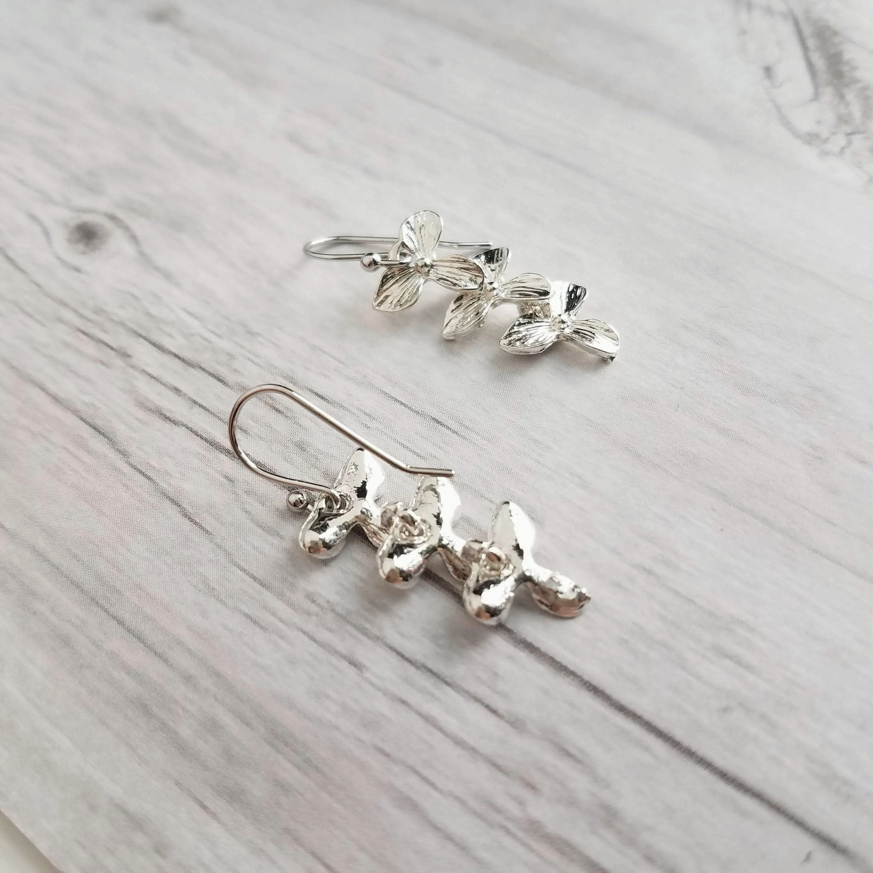 Flower Cascade Earrings - little silver bridal/wedding bridesmaid jewelry - small shiny dainty trillium - .925 sterling silver hook option