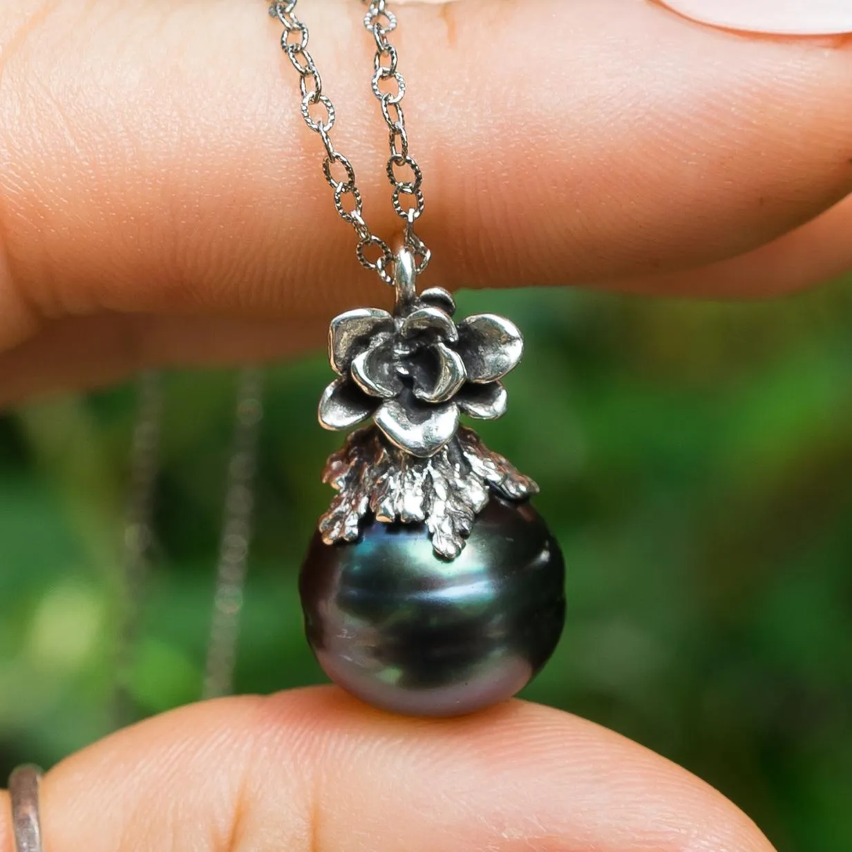 Green Edison Pearl Silver Pendant