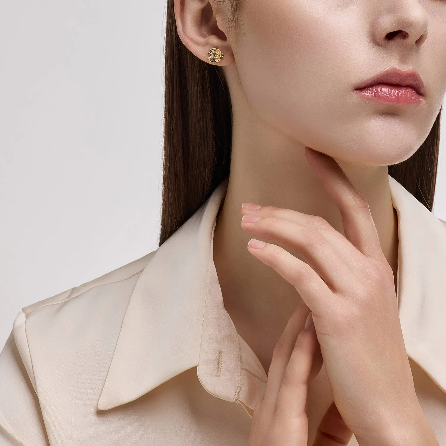 La D.D Gold One-sided Earring JDDEG5S044S