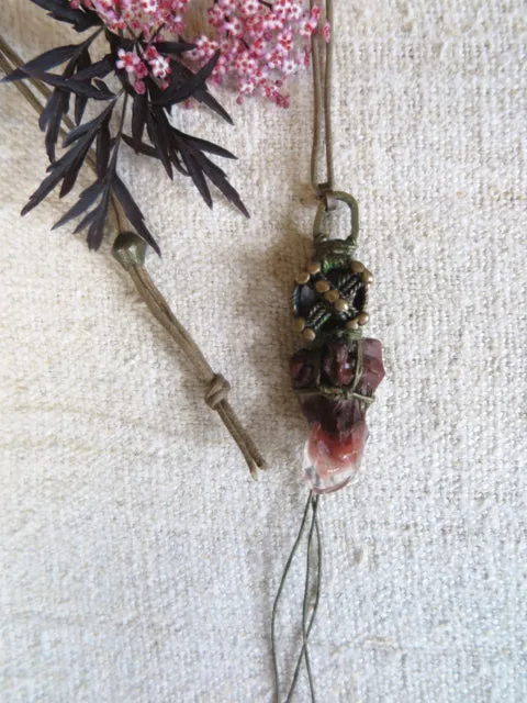 Lou Zeldis one of a kind agate brass necklace