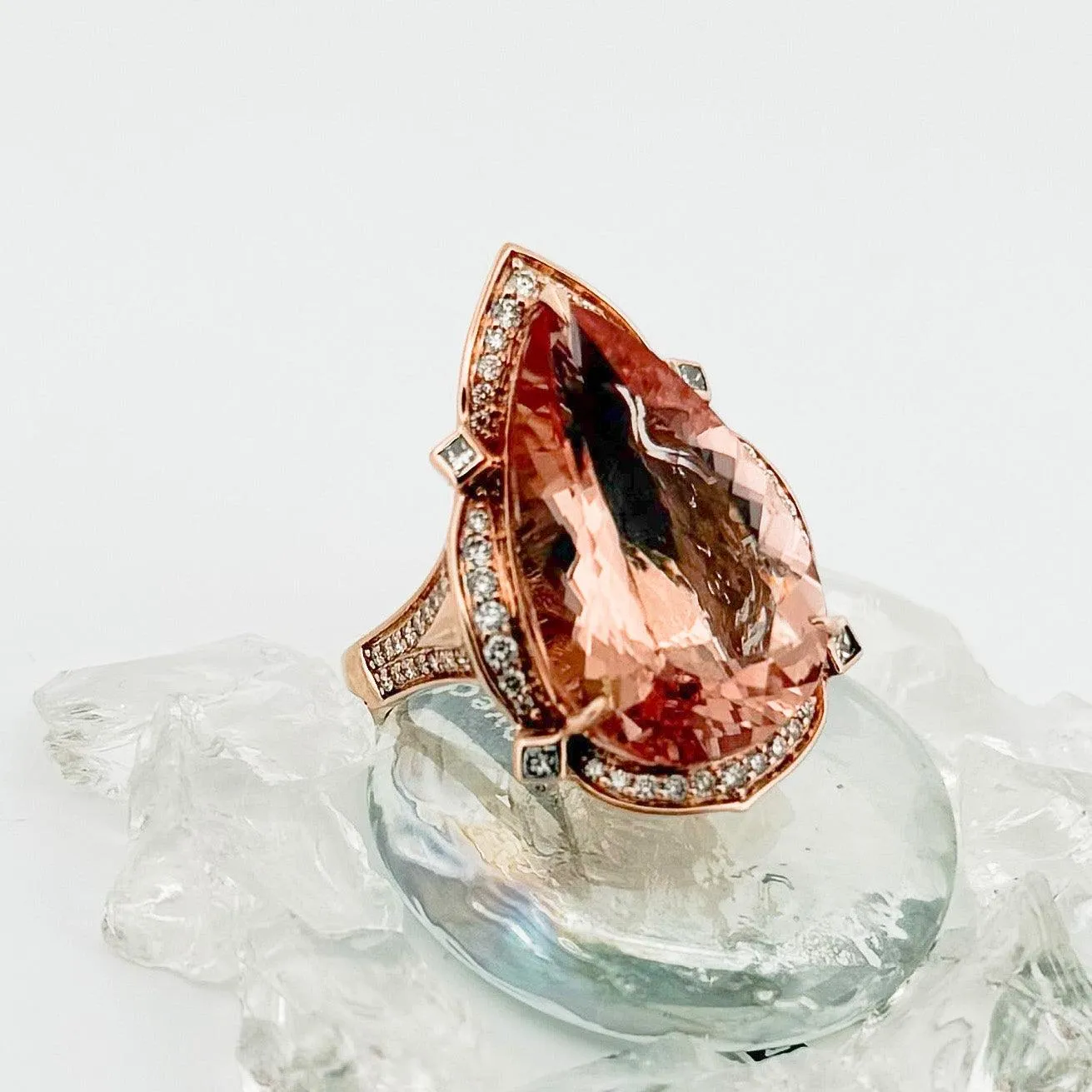 Morganite Elegance 18k Rose Gold and Diamonds Ring size 7