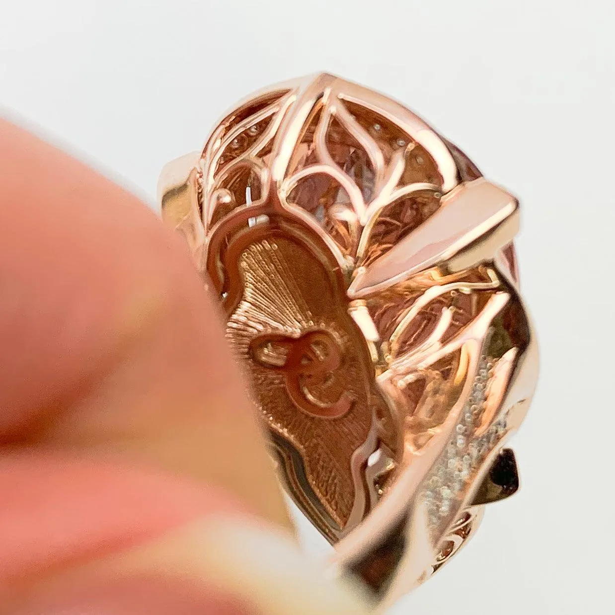 Morganite Elegance 18k Rose Gold and Diamonds Ring size 7
