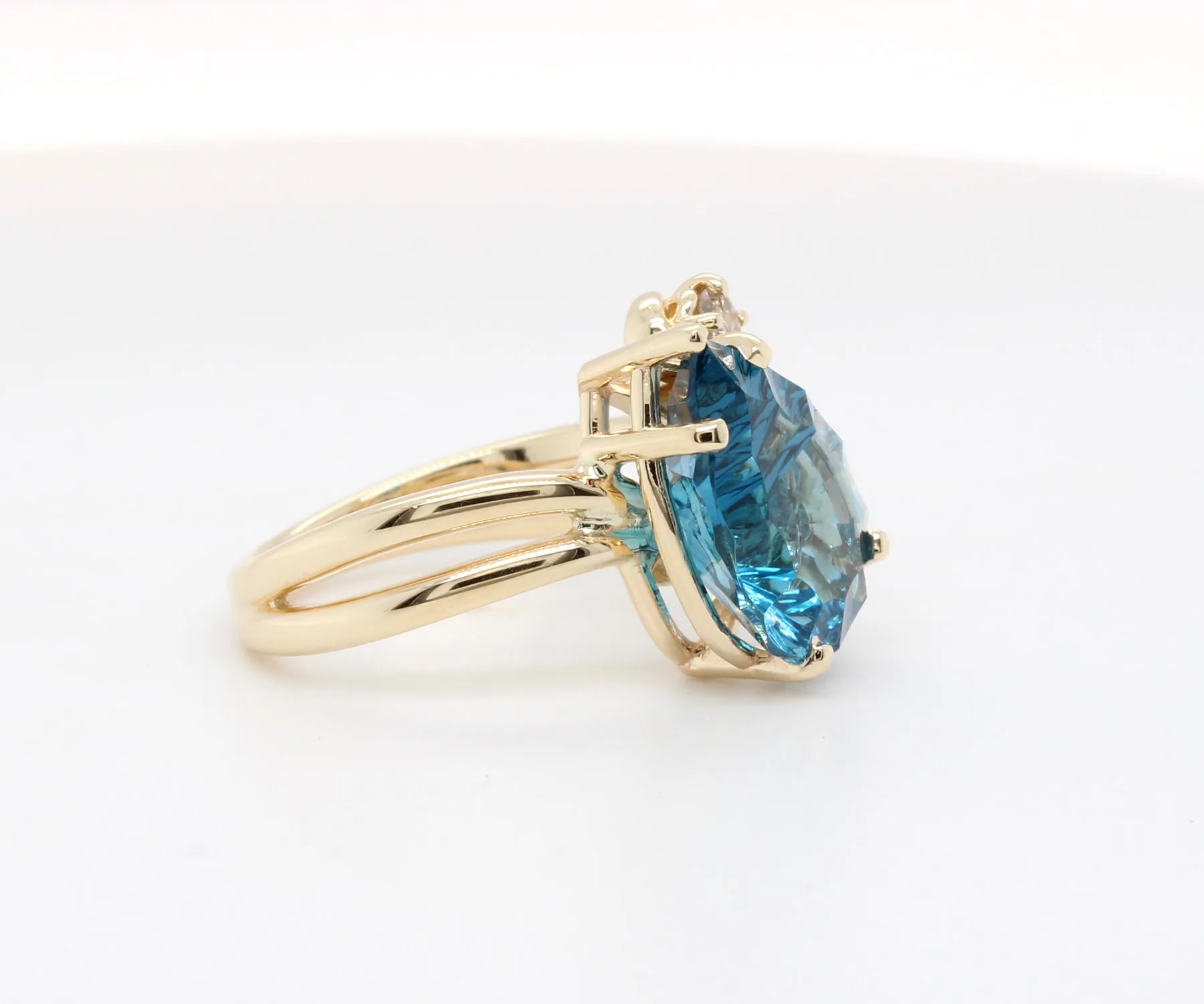 Offset Curved London Blue Topaz Diamond Gold Ring