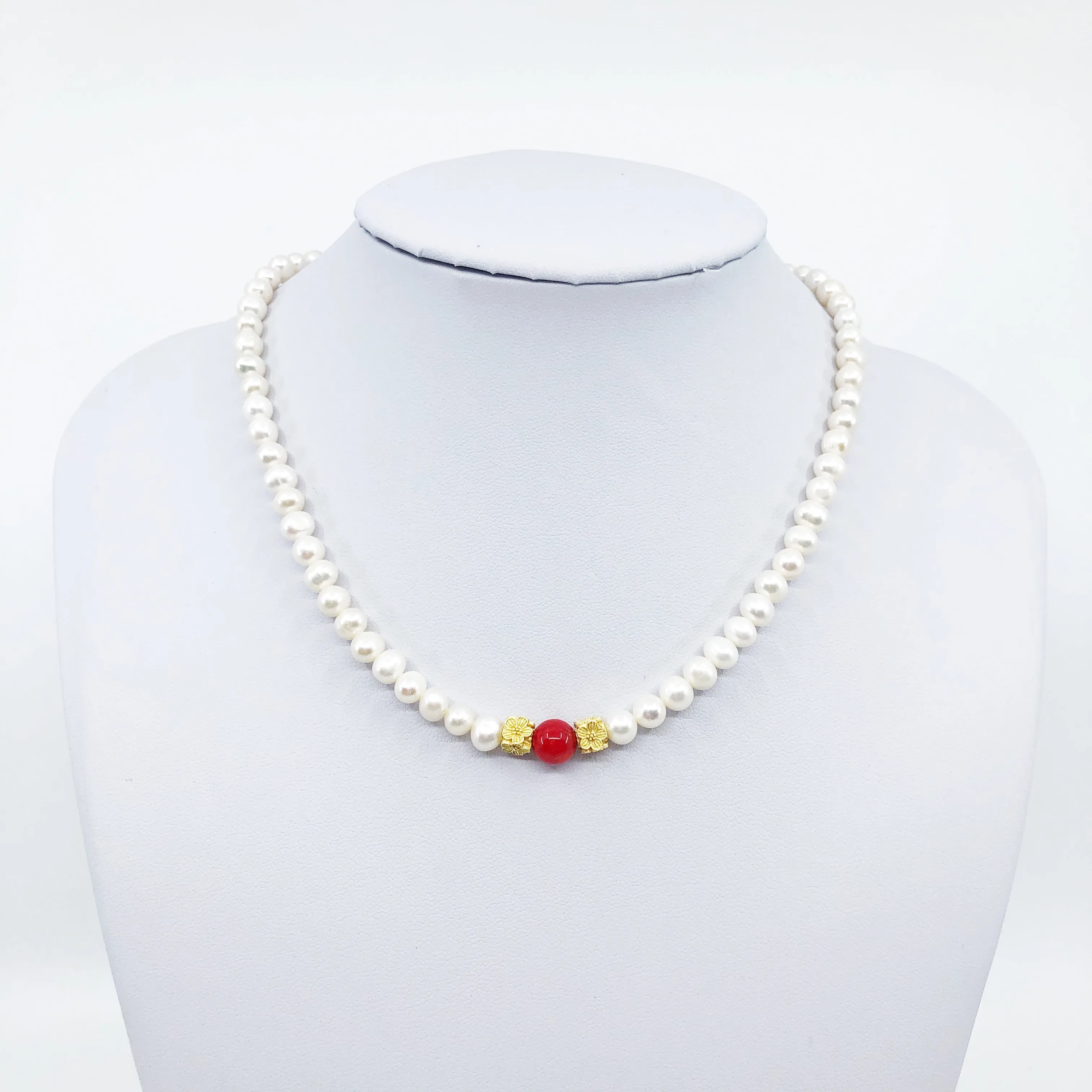 Plum Blossom Beaded Pearl Necklace