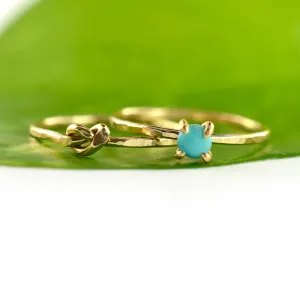 Size 5 / Gold Turquoise & Hammered Love Knot Stacking Ring Set of 2