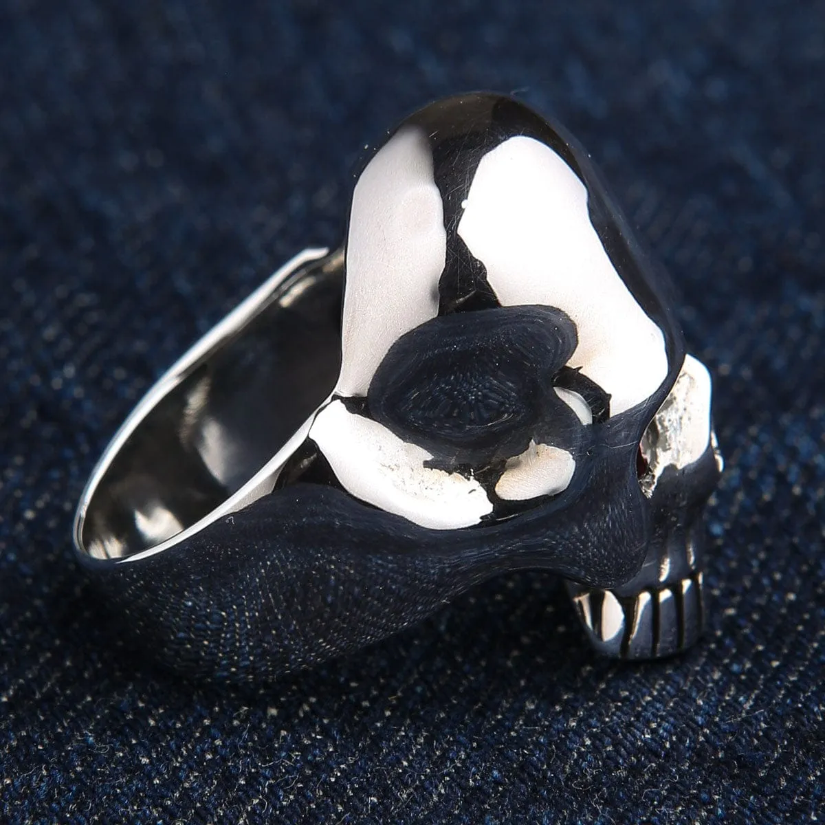Sterling Silver Red Eye Elegant Skull Ring