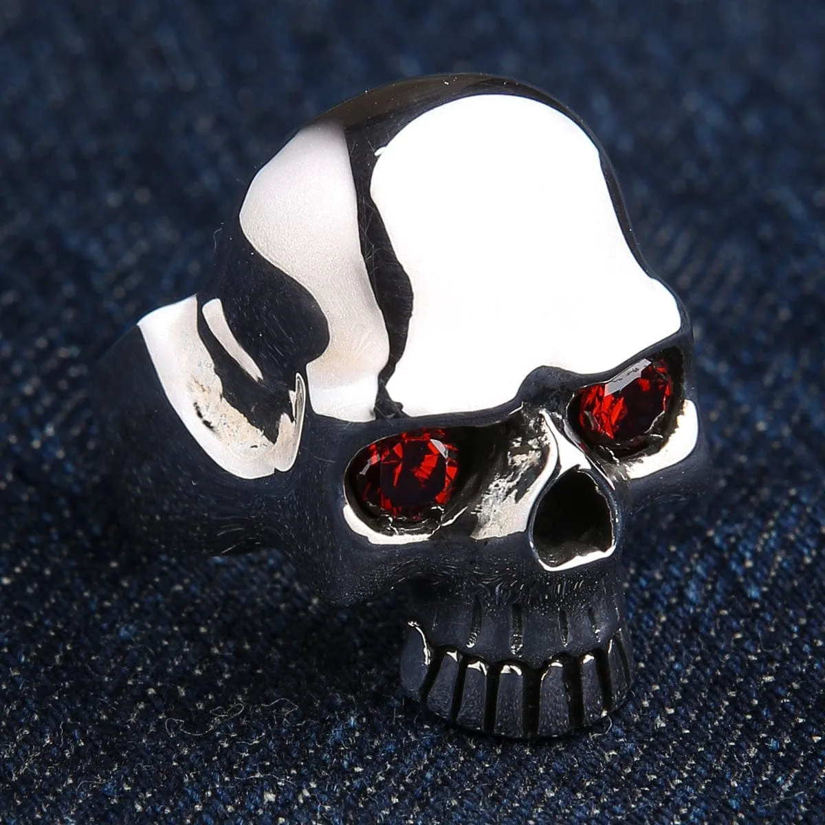 Sterling Silver Red Eye Elegant Skull Ring