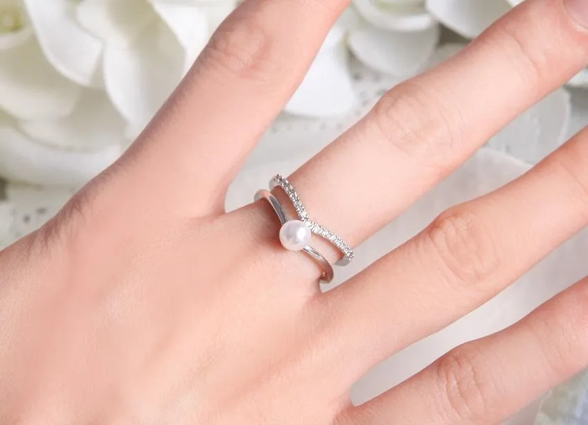 The White Pearl Ring