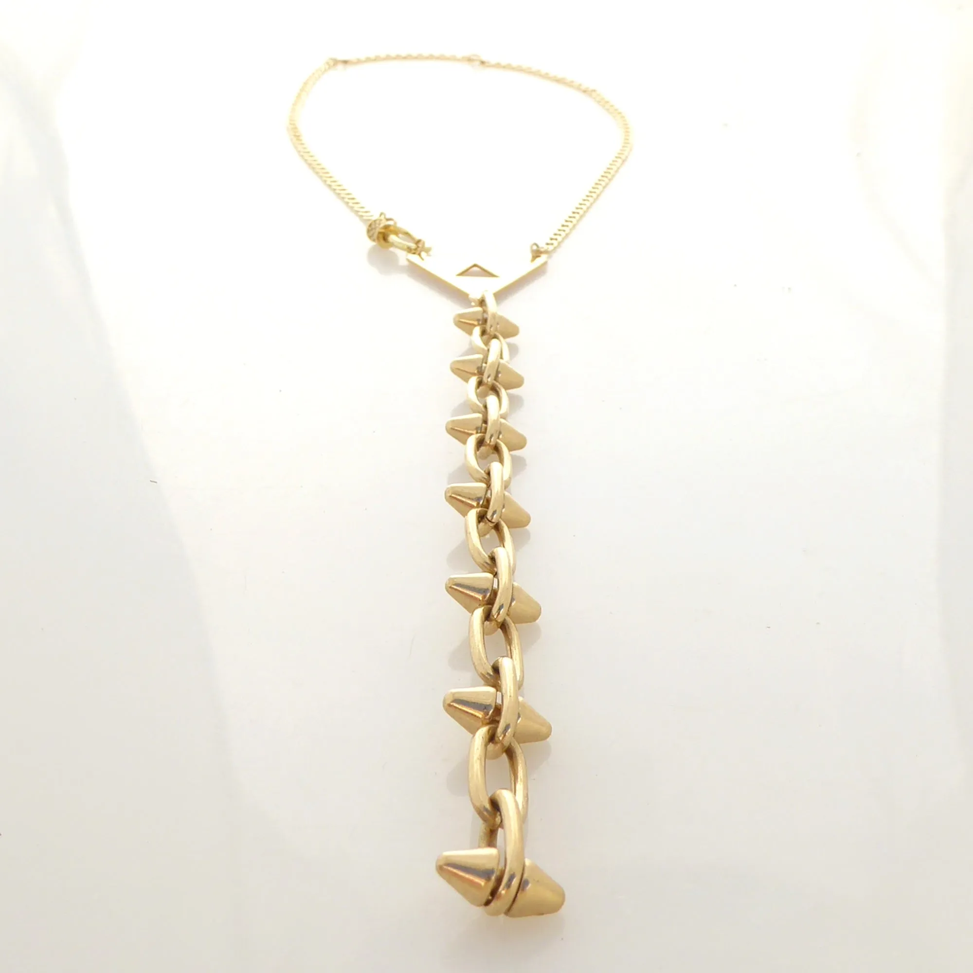Triangular spike necklace