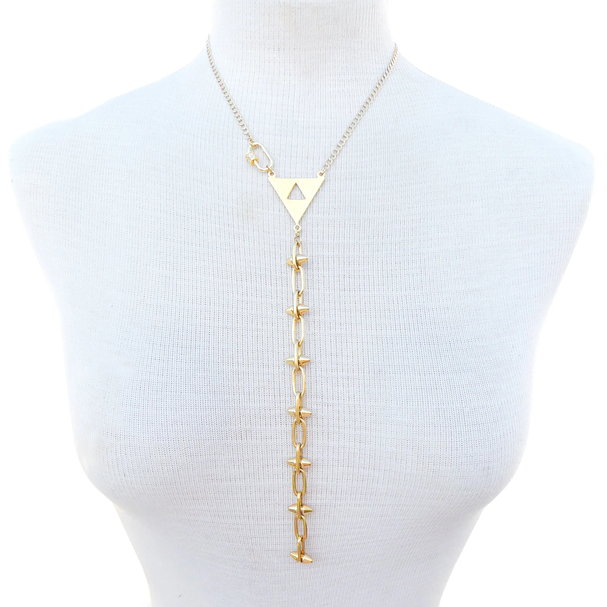 Triangular spike necklace