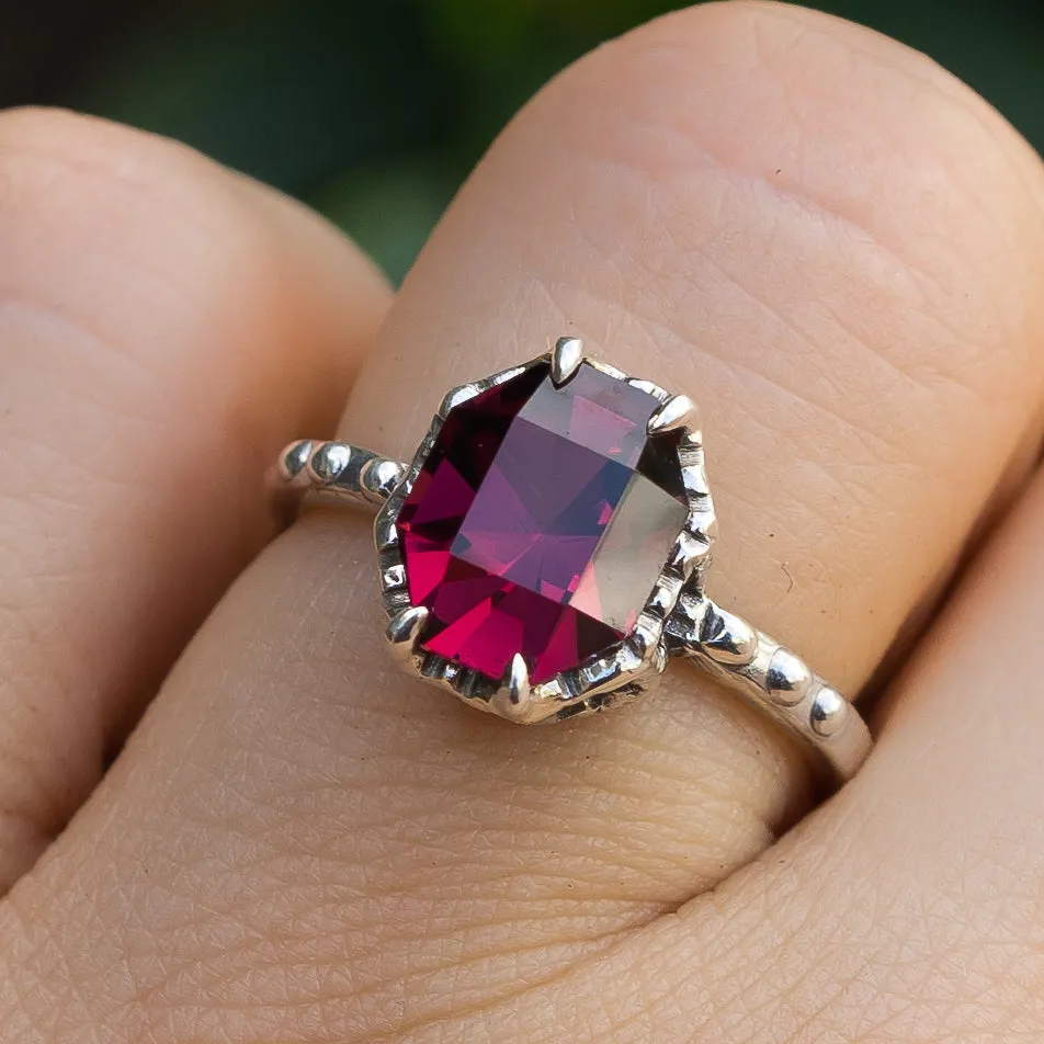 UMBALITE GARNET SILVER RING