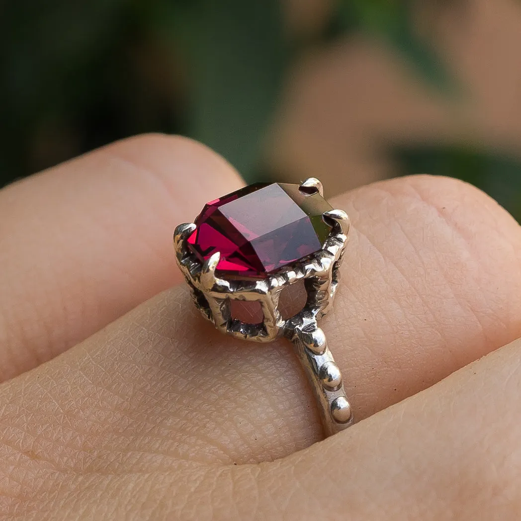 UMBALITE GARNET SILVER RING