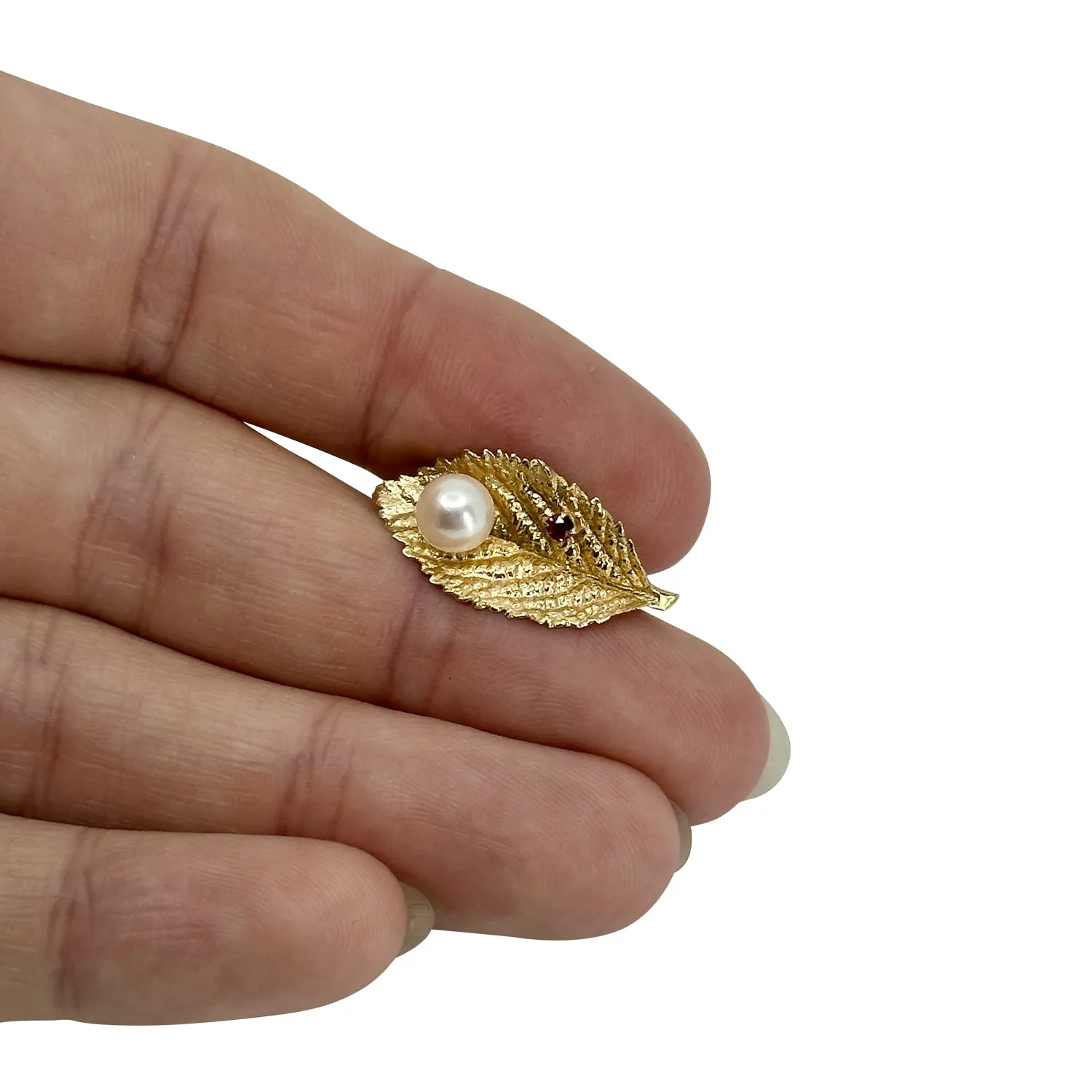 Vintage Gold Japanese Saltwater Akoya Cultured Pearl Pink Tourmaline Realistic Leaf Brooch- Gold Plate