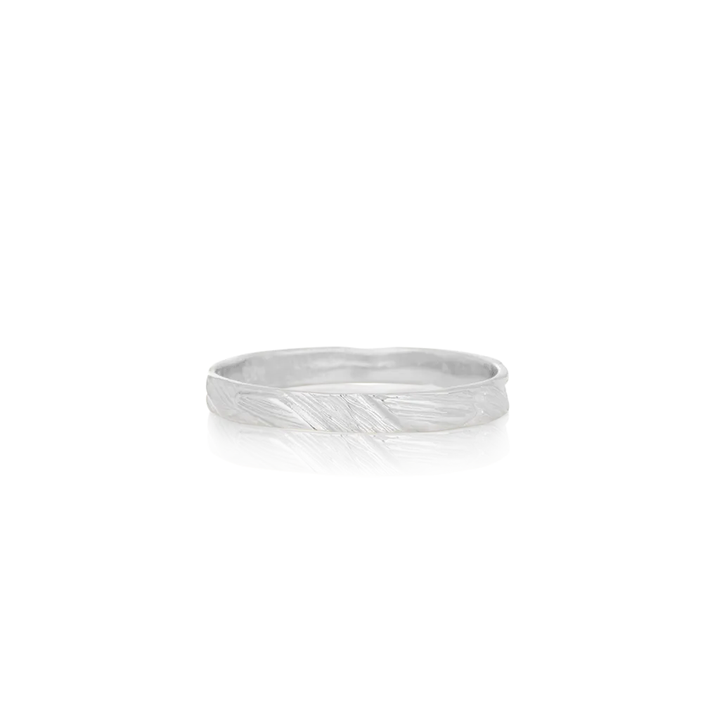 Women's solid white gold ring