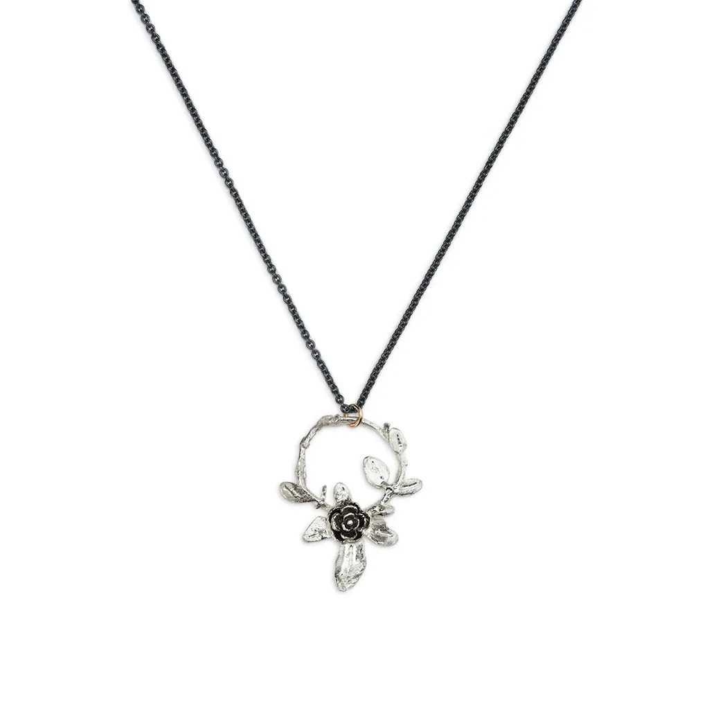 Wreath Necklace